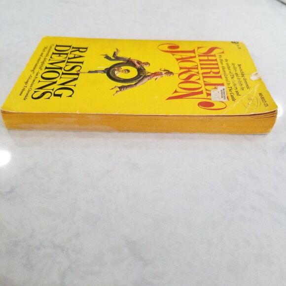 Raising Demons paperback book by Shirley Jackson 1957 vintage - Picture 4 of 8